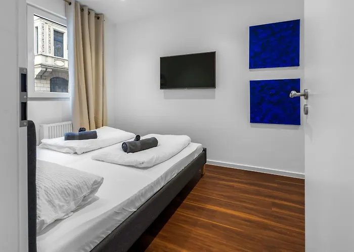 Apartamento Modern Right In Trendy Agnesviertel